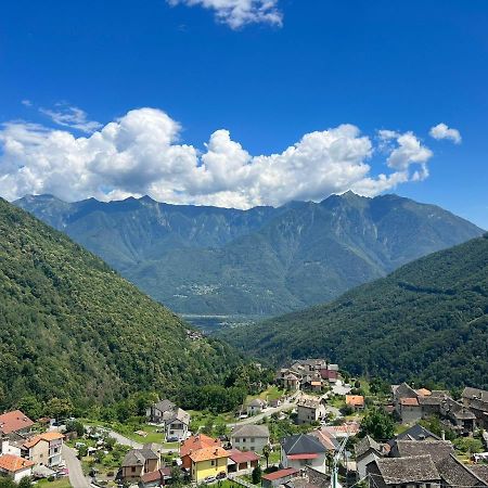 CASA DEL CIOS calda e intima casetta immersa nel verde delle montagne Alpe Basciumo Esterno foto